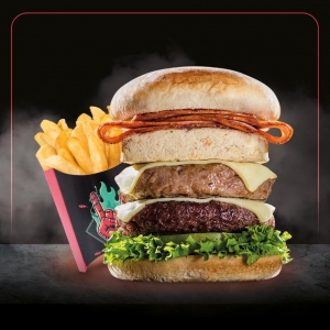 ROLLING STONES BURGER_1